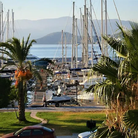 Naiades Marina